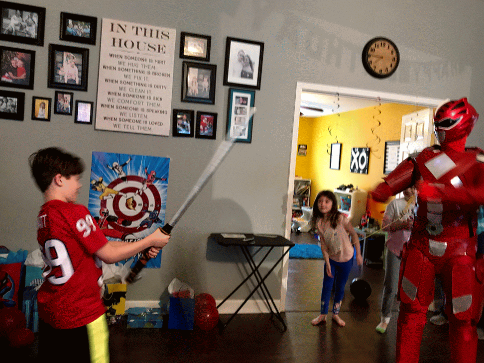 Houston super hero birthday party for kids that love their favorite costumed characters and doing  superhero training that is close to real.